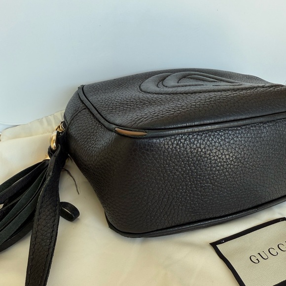 Gucci Pebbled Calfskin Small Soho
Disco Bag - Picture 6 of 16